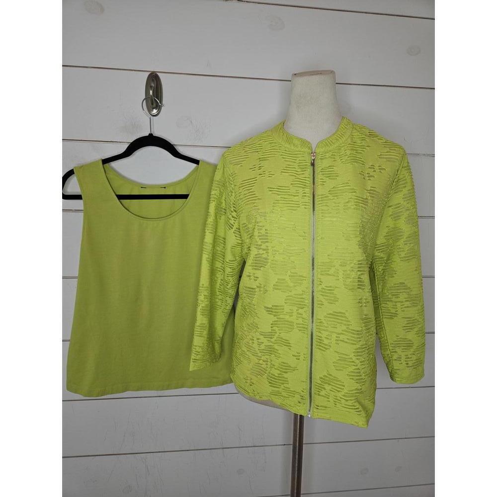 City Girl Medium green open fabric with attached lining jacket w/ matching tank - Picture 3 of 7